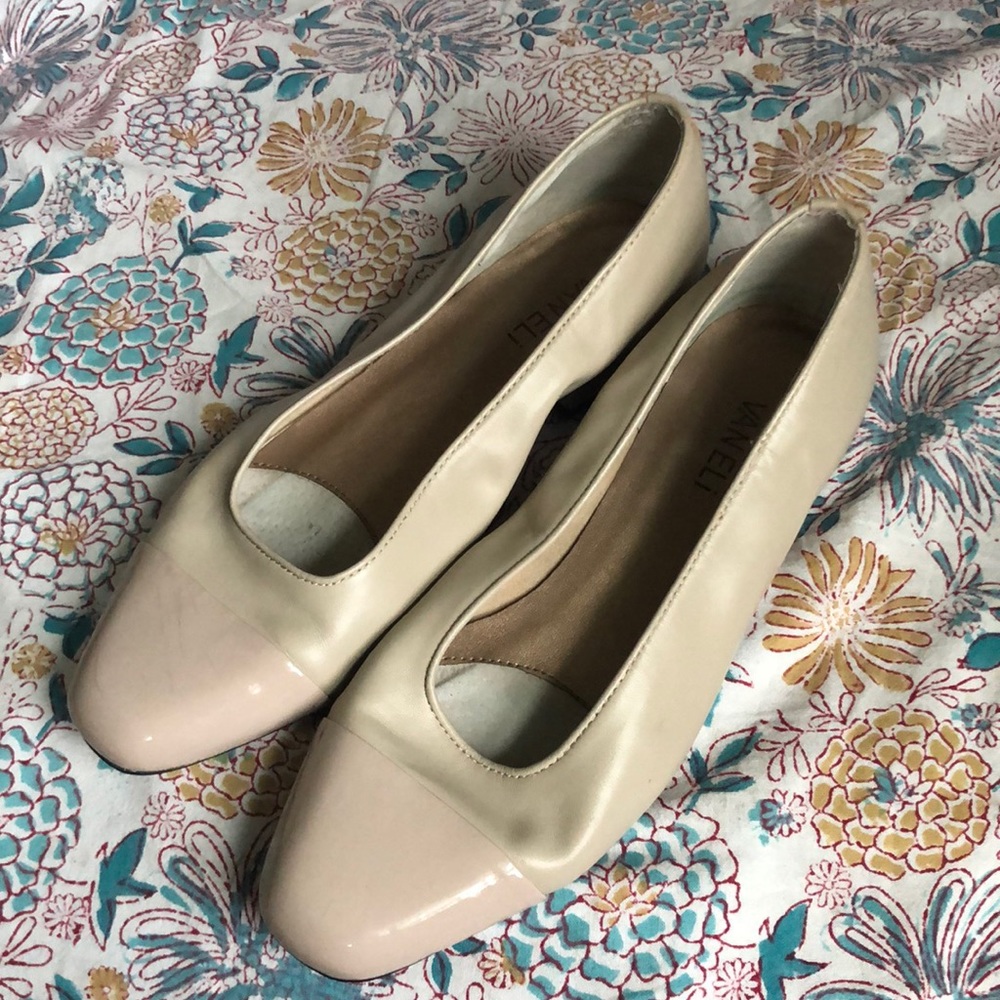 Van Eli Frankie Beige Flats